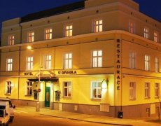 ZNOJEMSKÉ HISTORICKÉ VINOBRANÍ - hotel U DIVADLA