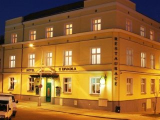 ZNOJEMSKÉ HISTORICKÉ VINOBRANÍ - hotel U DIVADLA