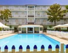 Hotel Centro Vacanze Domus - San Benedetto del Tronto