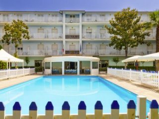 Hotel Centro Vacanze Domus - San Benedetto del Tronto
