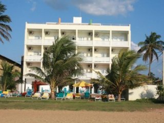 HOTEL J 3