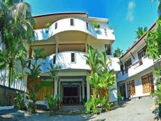 GREEN SHADOWS BEACH HOTEL 3