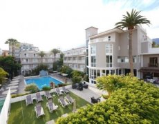 San Borondon Hotel
