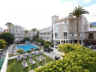 San Borondon Hotel