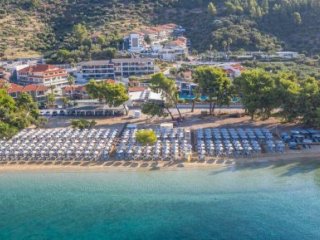 Lagomandra Beach Hotel