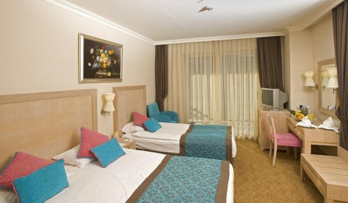 Crystal De Luxe Resort And Spa