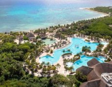 Grand Palladium Colonial Resort & Spa