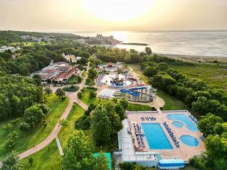 Hotel Holiday Village