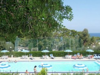 Camping Villaggio Internazionale (San Menaio)