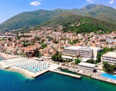 Carine Hotel Delfin
