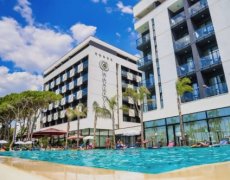 Albánie - Hotel Royal G Max