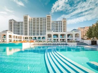 Secrets Sunny Beach Resort & Spa 18+