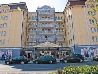 Hotel Palace Hevíz - balíček wellness se vstupenkou do termálního jezera