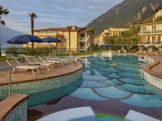 Hotel Royal Village