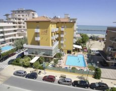 Hotel Reno (plná penze s nápoji)