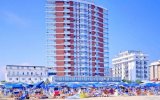 Katalog zájezdů, Hotel Caravelle