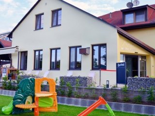 OTEVŘENÉ SKLEPY MIKULČICE, Hotel ROSE - Břeclav