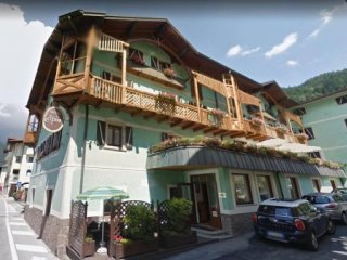 Hotel Alpina