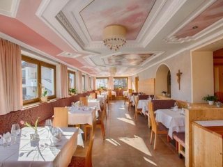 Hotel Pütia