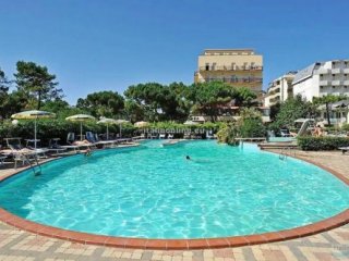 Hotel Ausonia