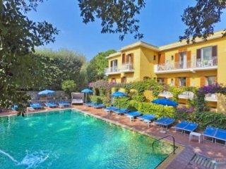 Hotel Cleopatra