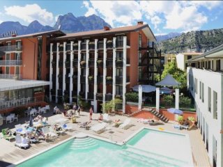 Apartmány Club La Vela