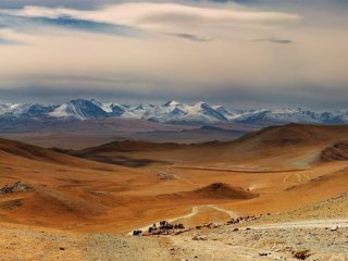 Mongolsko – Poušť Gobi, čingischán a Divocí Koně