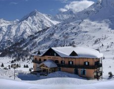 Hotel ADAMELLO
