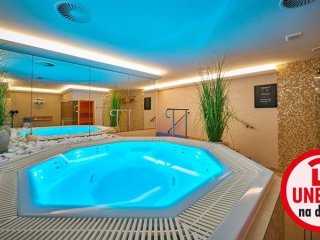 QUEENS HOTEL & WELLNESS - Mariánské Lázně