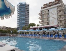 Hotel Elpiro s polopenzí