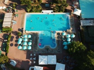 Villaggio Tenuta Primero Grado Family Collection