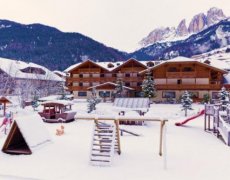 Hotel Sella Ronda + Dependance Serenella