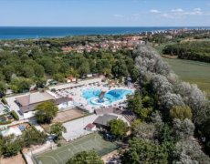 Villaggio Adriano Family Collection