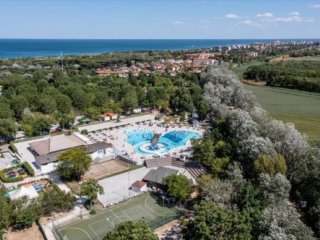 Villaggio Adriano Family Collection