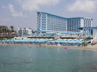 Granada Luxury Beach