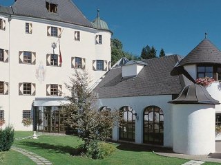 FAMILY SCHLOSSHOTEL ROSENEGG - Fieberbrunn