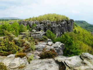 U KOUPALIŠTĚ - Tisá