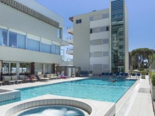 Hotel Ascot