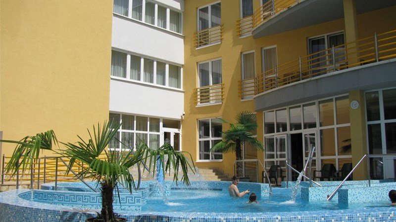 APOLLO - Hajdúszoboszló