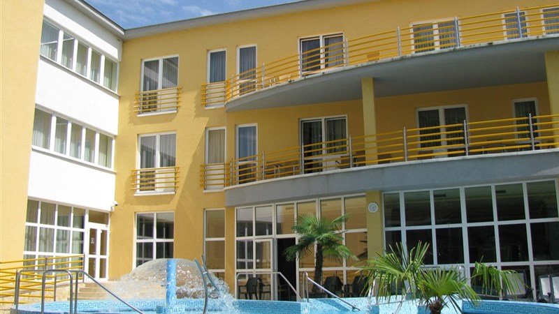 APOLLO - Hajdúszoboszló