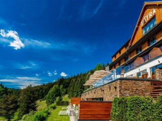 GRANDHOTEL TATRA - Velké Karlovice