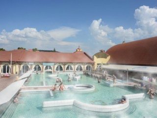 SLOVENSKO - Velký Meder - termální lázně