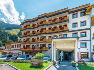 JUFA Alpenhotel Saalbach