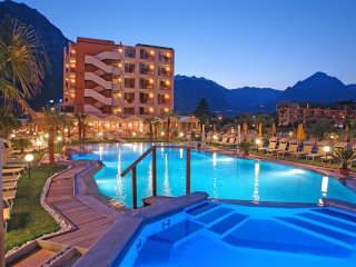Hotel Savoy Palace