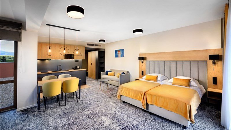 AKVAMARÍN - Bešeňová