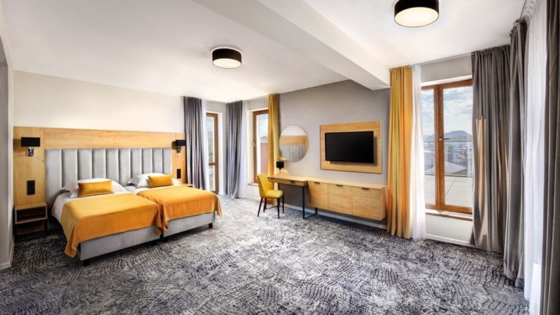 AKVAMARÍN - Bešeňová