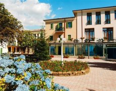 Parkhotel Jolanda