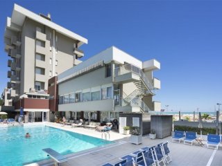 Hotel Ascot