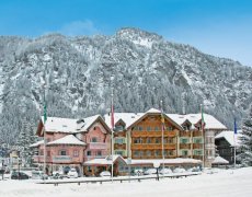 Luxury Hotel Grand Chalet Soreghes
