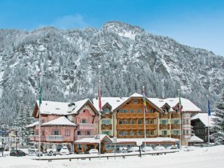 Luxury Hotel Grand Chalet Soreghes